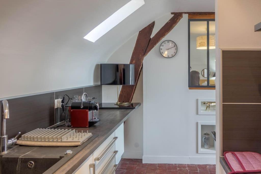Le Sainte Anne *Studio* Apartment Orleans Exterior photo